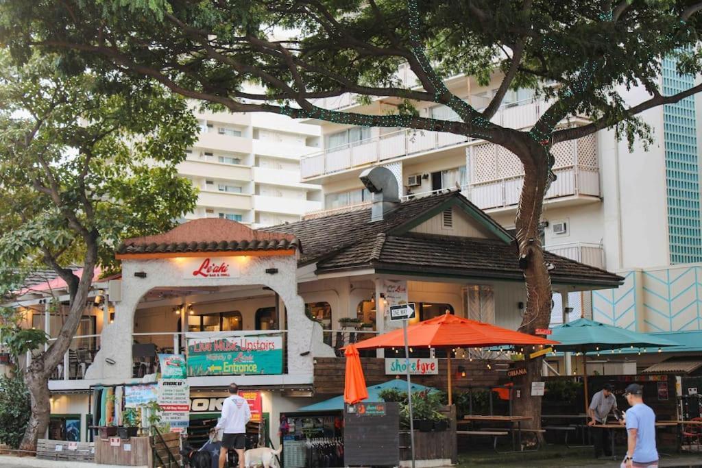 Seashore Waikiki Studio 1 Block From A Beach No Resort Fees Хонолулу Екстериор снимка
