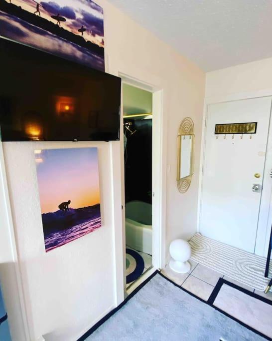 Seashore Waikiki Studio 1 Block From A Beach No Resort Fees Хонолулу Екстериор снимка